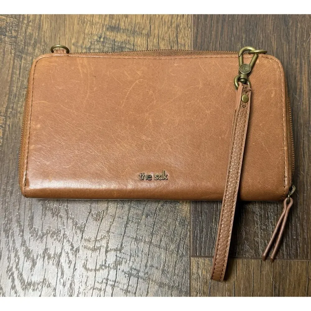 The Sak Iris Tobacco Leaf Phone Wallet Brown Tooled Leather Organizer Wristlet - Picture 2 of 13